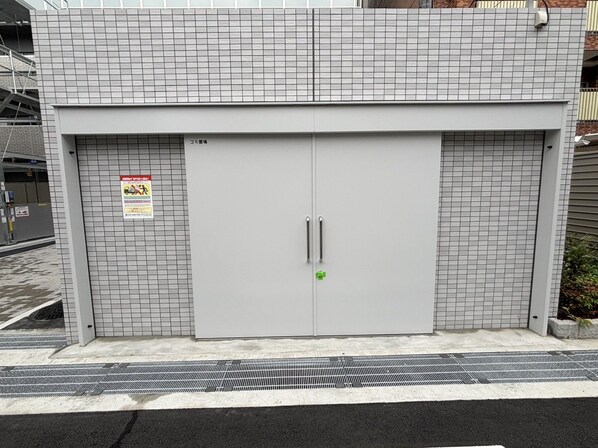 ArtizA緑地公園の物件内観写真